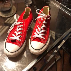 Red converses
